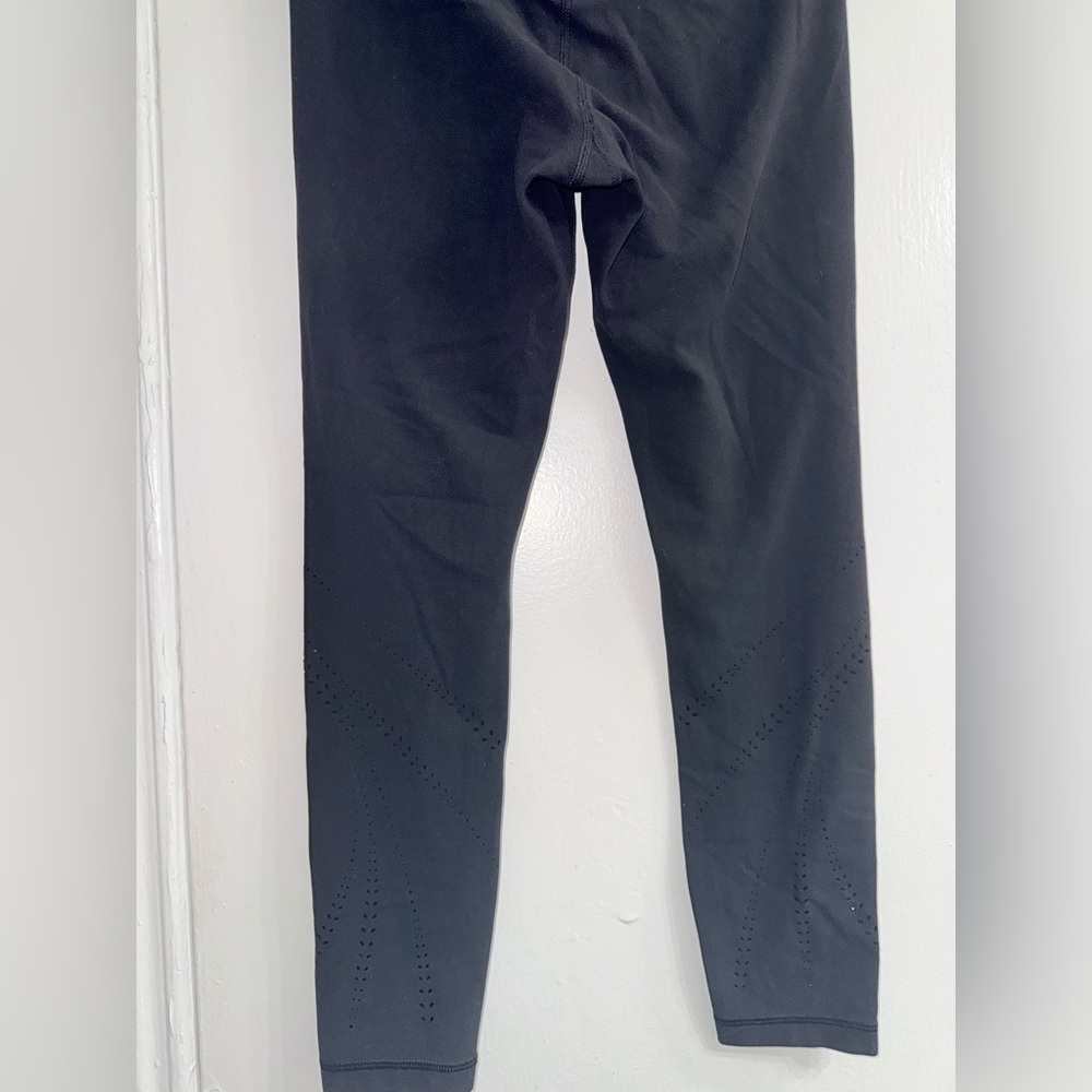 Athleta Elation Lasercut tight size XS - Picture 12 of 15